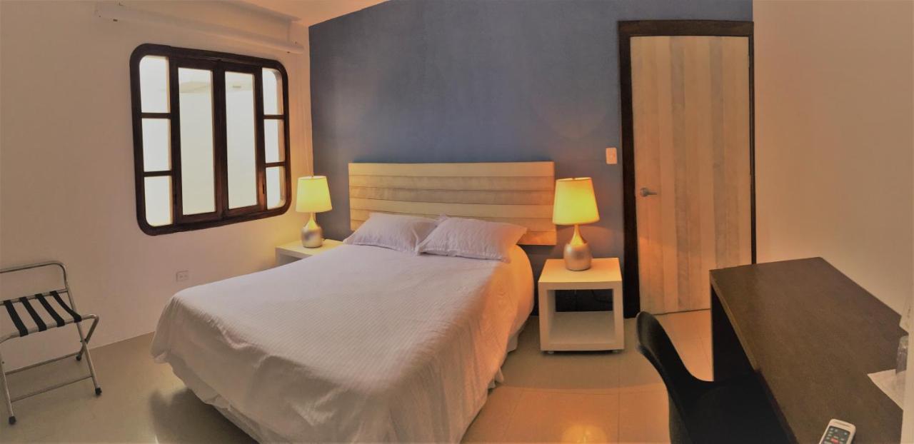 Casita De La Playa Hotel Puerto Villamil Buitenkant foto